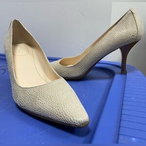 Calvin Klein “Dolly” snakeskin pump, size 7.5